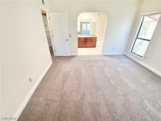 Photo #3: 2510117 Listing 