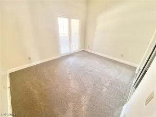 Photo #5: 2510117 Listing 