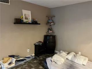 Photo #4: 2510152 Listing