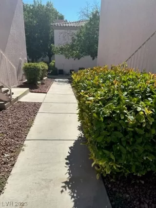 Photo #1: 2510160 Listing 