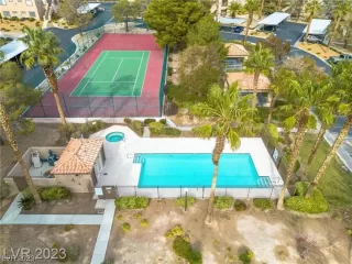 Photo #1: 2510206 Listing 