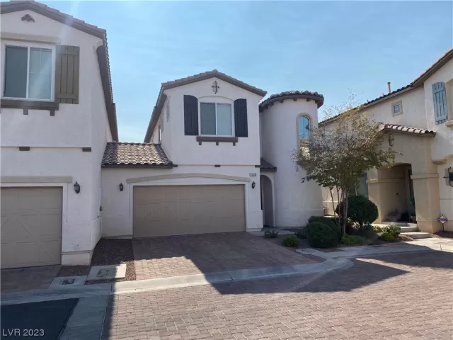 MLS: 2510213 Condo For Sale