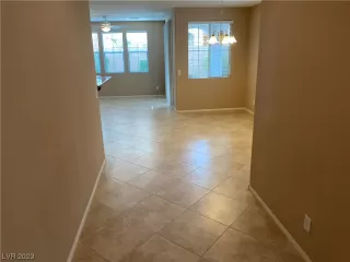 Photo #2: 2510213 Listing 