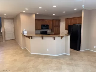 Photo #6: 2510213 Listing 