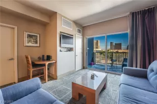 Photo #3: 2510236 Listing