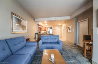 Photo #5: 2510236 Listing