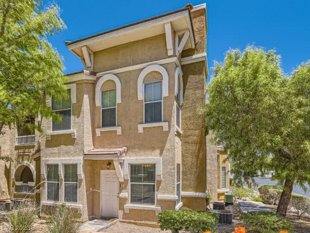 MLS: 2510244 Condo For Sale