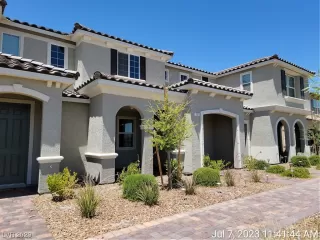Photo #1: 2510288 Listing 