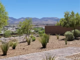 Photo #4: 2510288 Listing 