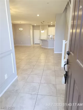 Photo #6: 2510288 Listing 