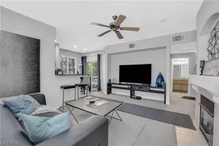 Photo #3: 2510306 Listing