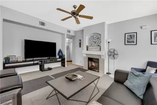 Photo #6: 2510306 Listing