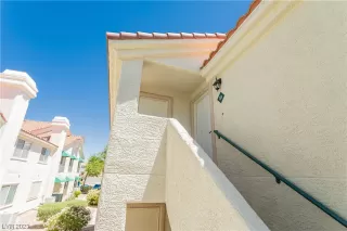 Photo #3: 2510310 Listing 