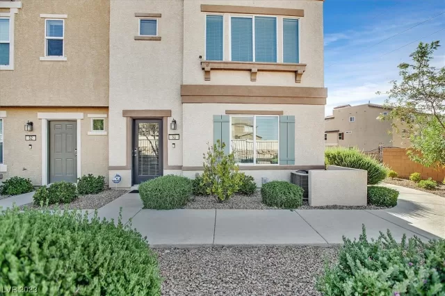 MLS: 2510313 Condo For Sale