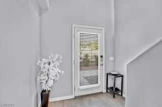 Photo #3: 2510313 Listing