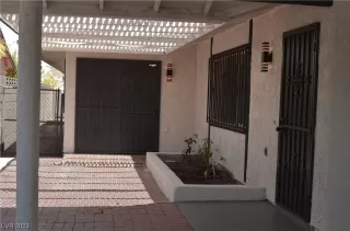 Photo #4: 2510319 Listing