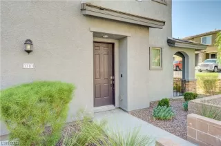 Photo #2: 2510340 Listing