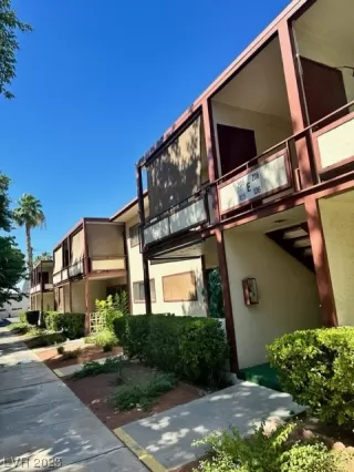 Photo #1: 2510363 Listing