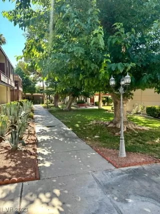 Photo #2: 2510363 Listing