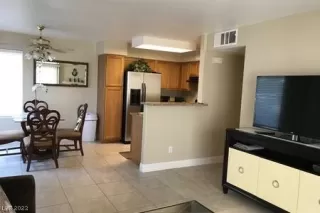 Photo #4: 2510368 Listing 