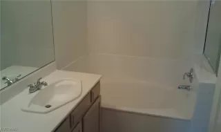 Photo #4: 2510382 Listing 