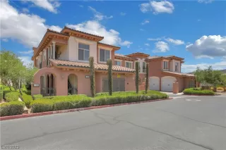 Photo #2: 2510395 Listing