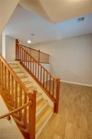 Photo #3: 2510406 Listing 