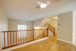 Photo #4: 2510406 Listing 