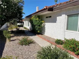 Photo #5: 2510409 Listing