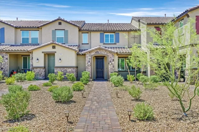 MLS: 2510422 Condo For Sale