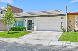 Photo #1: 2510428 Listing