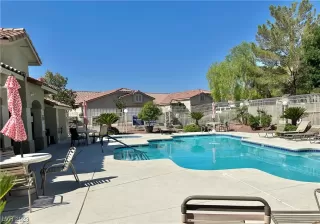 Photo #4: 2510449 Listing 