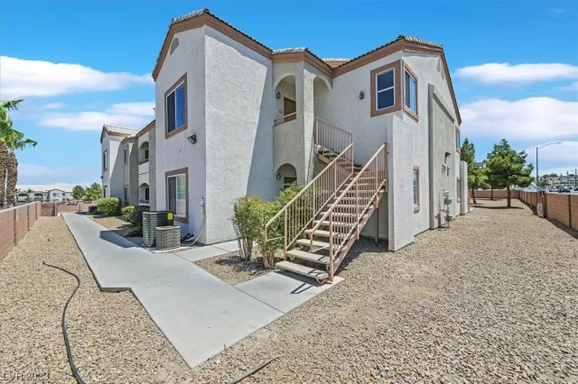 MLS: 2510457 Condo For Sale