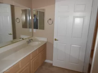 Photo #5: 2510538 Listing 