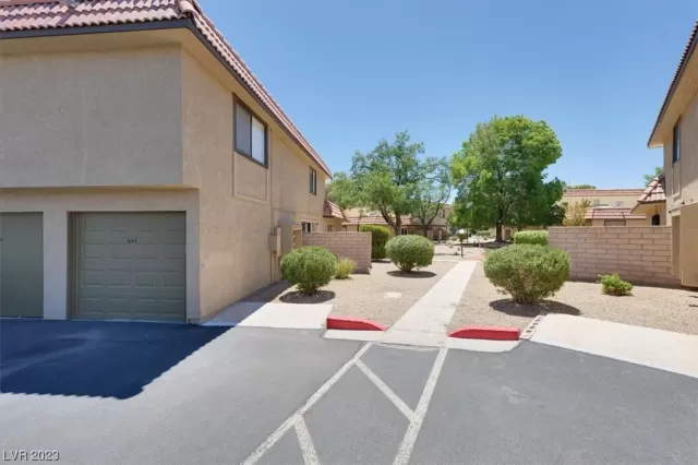 MLS: 2510552 Condo For Sale