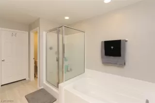 Photo #5: 2510564 Listing 