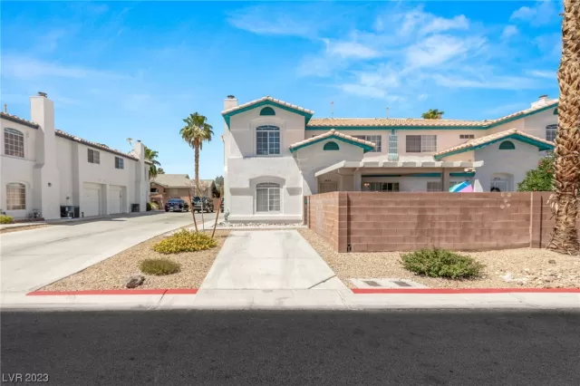 MLS: 2510574 Condo For Sale