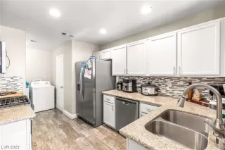 Photo #4: 2510574 Listing 