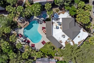 Photo #6: 2510576 Listing