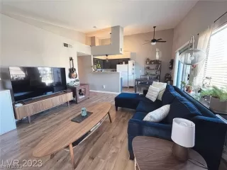 Photo #2: 2510595 Listing 