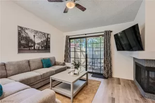 Photo #4: 2510605 Listing 