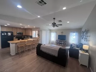 Photo #4: 2510606 Listing 