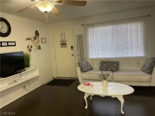 Photo #4: 2510610 Listing 