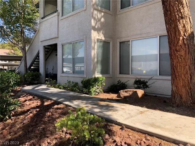 MLS: 2510612 Condo For Sale