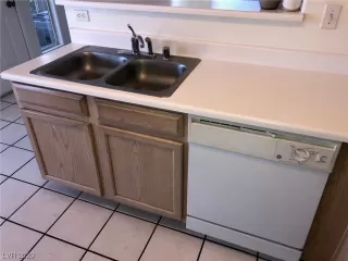 Photo #5: 2510612 Listing 