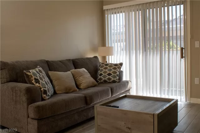 MLS: 2510613 Condo For Sale