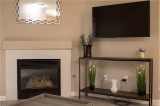 Photo #2: 2510613 Listing 