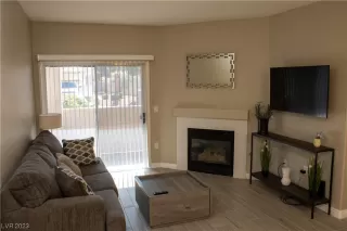 Photo #3: 2510613 Listing 