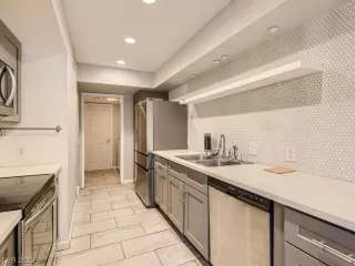 Photo #1: 2510623 Listing 