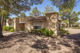 Photo #1: 2510629 Listing